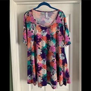 Lularoe Perfect purple floral blouse